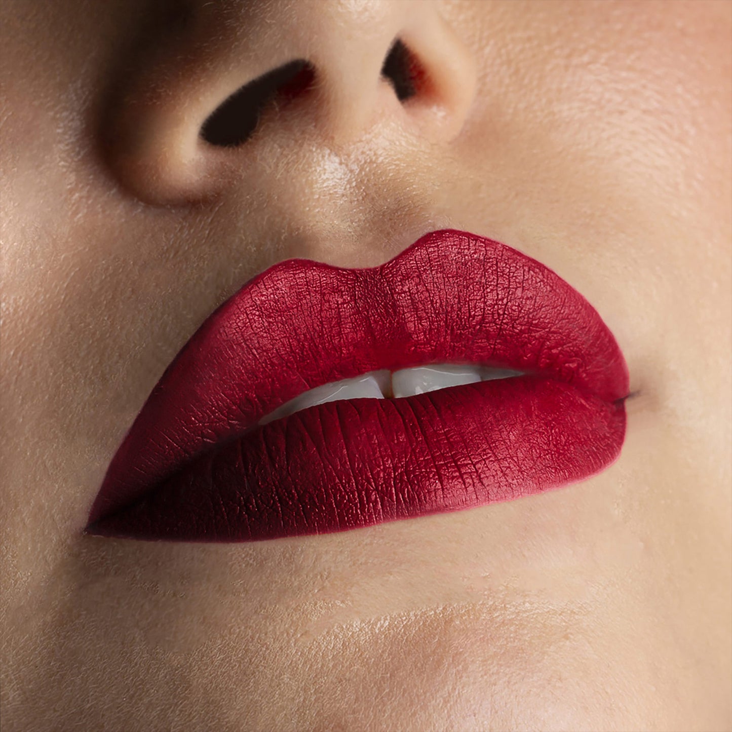 SUBLIMATTE - ROUGE À LÈVRES LIQUIDE MAT longue tenue